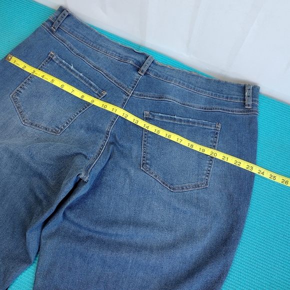 Terra & Sky Women's Tummy Control High Rise Straight Jeans 20WP - Picture 5 of 9